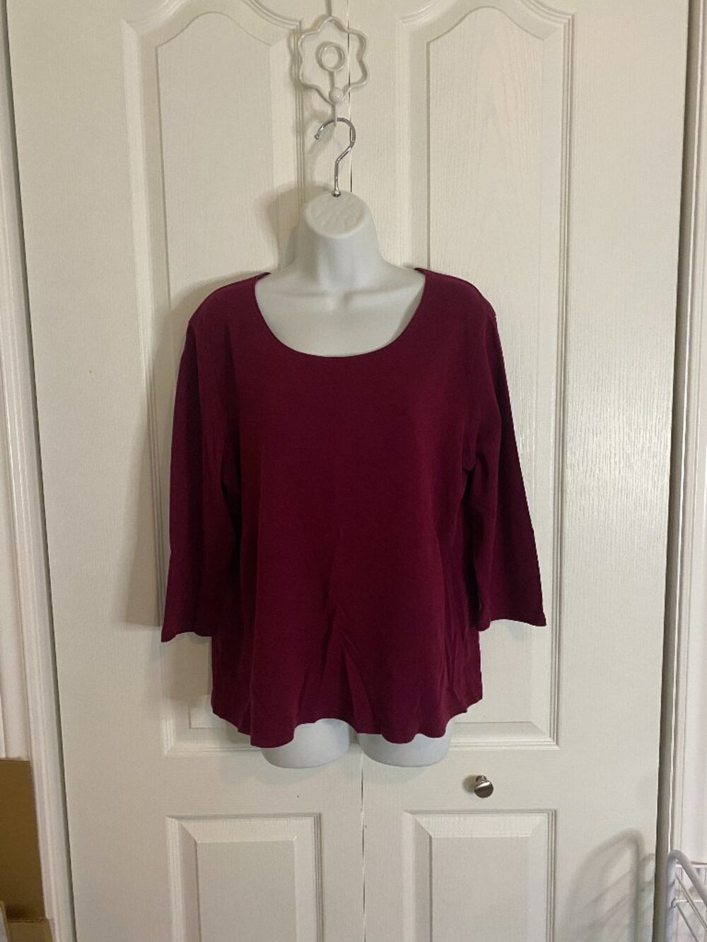 Karen Scott 3/4 length sleeves top